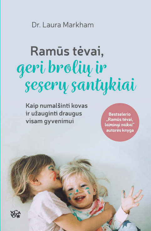Itin didelis jautrumas būdingas 15–20 proc. vaikų. Jie, regis, pastebi menkiausią maisto skonio ar temperatūros pasikeitimą, krūpčioja nuo triukšmo ir ima verkti, vos į akis tvyksteli ryški šviesa. Juos lengva įskaudinti, jie dažniau nerimauja, ilgiau pasvarsto prieš veikdami, skaudžiai išgyvena dėl neteisybės, žiaurumo ir neatsakingumo. Kai šią savybę suvokiame kaip jautrumą, galima apie ją kalbėti tiksliau, įžvelgti daugybę jos privalumų, o svarbiausia – kompetentingiau ugdyti jautrius vaikus.  Knygos „ITIN JAUTRUS VAIKAS“ autorė psichologė tyrėja ir klinikinės psichologijos specialistė Elaine N. Aron taip pat yra itin jautrus asmuo ir tokio asmens motina. Nuo to laiko, kai pradėjo tyrinėti itin didelį jautrumą, ji apklausė tūkstančius jautrių suaugusiųjų, tėvų bei vaikų. Elaine N. Aron padės suprasti, kaip auginti savo itin jautrius vaikus. Jei tėvai ir mokytojai išmokys juos save mylėti ir vertinti, ugdyti savitą požiūrį ir efektyviai bendrauti, labai palengvins jų gyvenimą šiuolaikiniame pasaulyje.  Knygoje „ITIN JAUTRUS VAIKAS“ taip pat aptariama: • Kaip suprasti ir nustatyti, kad jūsų vaikas yra itin jautrus. • Kaip įveikti itin jautraus vaiko auginimo iššūkius kiekvienu amžiaus tarpsniu. • Kaip taikyti keturis laimingo itin jautraus vaiko ugdymo principus. • Kaip padėti savo vaikui gerai jaustis už namų ribų.  Ar Jūs auginate jautrų vaiką? O gal pats toks buvote? Kas yra jautrumas ir kaip su juo gyventi, pasakoja praktiška ir išmintinga psichologės – mokslininkės ir praktikės Elaine N. Aron knyga.  Įgimtą nervų sistemos jautrumą, dėl kurio žmogus būna labai dėmesingas tiek fiziniams, tiek psichologiniams aplinkos aspektams ir jų pokyčiams, paveldi apie 15 proc. žmonių. Ši savybė turi didelės įtakos tam, kaip mes augame, bręstame, kaip jaučiamės pasaulyje.  Knyga padės kuriant geresnius santykius su savimi ir savo vaikais, išmokys džiaugtis tomis savybėmis, kurias gauname kaip likimo iššūkį ir dovaną.  VšĮ Psichologinių konsultacijų centras, psichoterapeutė Ivona Staškevičienė ir dr. Agnė Jurgaitytė-Avižinienė